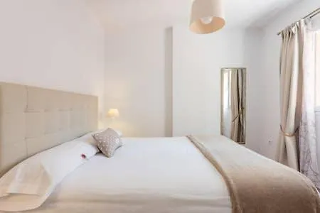 Amadeo Vives 3 Appartement *